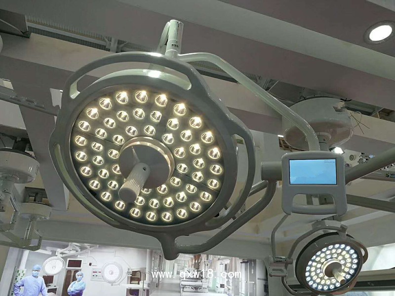 子母手術(shù)無(wú)影燈  腔鏡手術(shù)無(wú)影燈廠家直銷