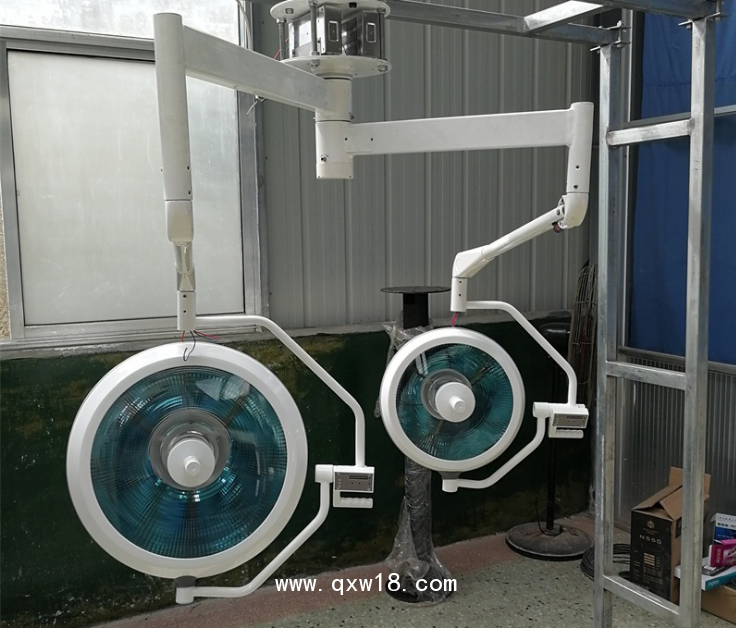 子母手術無影燈 立式手術無影燈