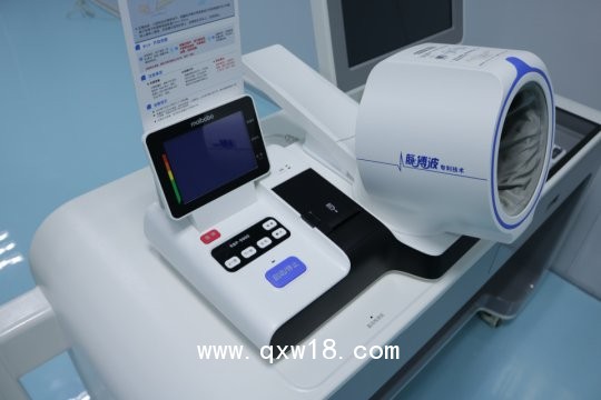 智能健康一體機+互聯(lián)網(wǎng)醫(yī)療