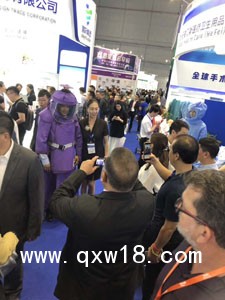 支撐行走式X射線防護服