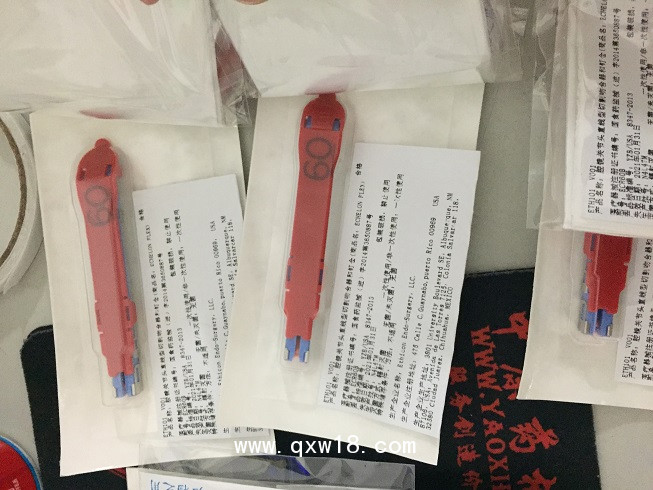 強(qiáng)生 腔鏡關(guān)節(jié)頭直線型切割吻合器和釘倉(cāng)ecr60b