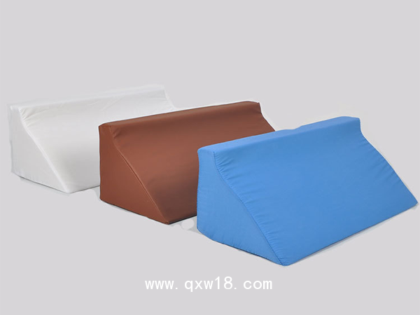 三角形翻身墊 高密度海綿 護(hù)理康復(fù)專用 醫(yī)用護(hù)理墊海綿墊