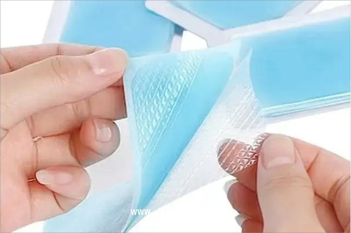 坤福堂醫(yī)用退熱貼生產(chǎn)廠家可以現(xiàn)貨代理貼牌定制