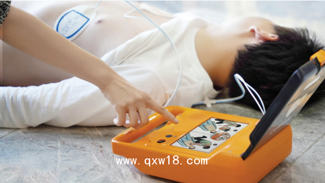 科曼F1/F1A Fully Automatic全自動體外除顫器除顫儀救心寶