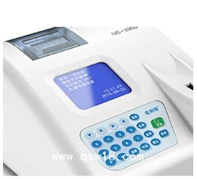 自動尿液分析儀