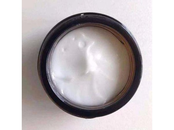 筋骨理療小白膏，頸肩腰腿痛小白膏