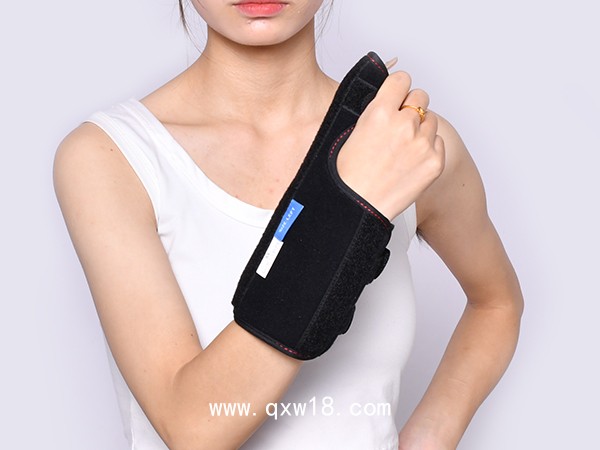 醫(yī)用大拇指保護(hù)套運(yùn)動(dòng)腕關(guān)節(jié)護(hù)腕護(hù)具腱鞘損傷手腕鋼板防扭固定帶