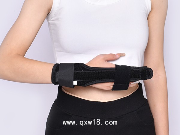 醫(yī)用大拇指保護(hù)套運(yùn)動(dòng)腕關(guān)節(jié)護(hù)腕護(hù)具腱鞘損傷手腕鋼板防扭固定帶