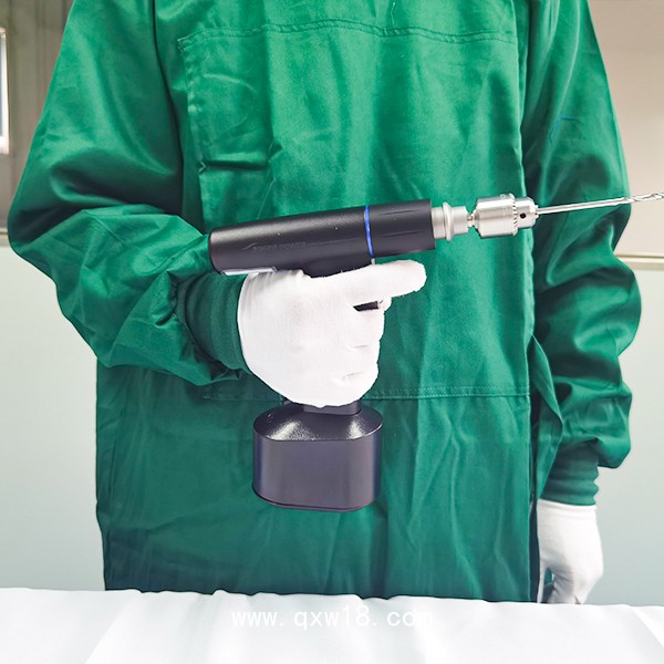 電池供電骨組織手術設備-慢鉆（慢速醫(yī)用電動骨鉆）